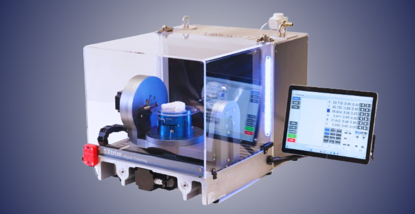5Xtrim La Découpeuse Aligneurs 5 Axes - Révolution dans la Fabrication d'Aligneurs Dentaires